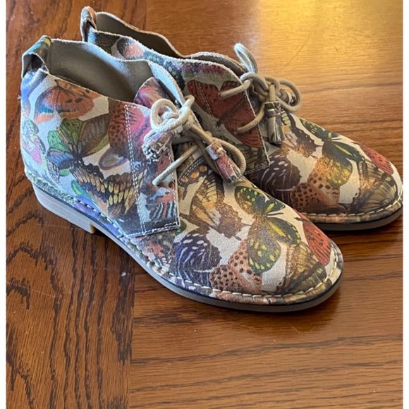 Hush Puppies Chukka Boot NWOT size 9 - Picture 4 of 6